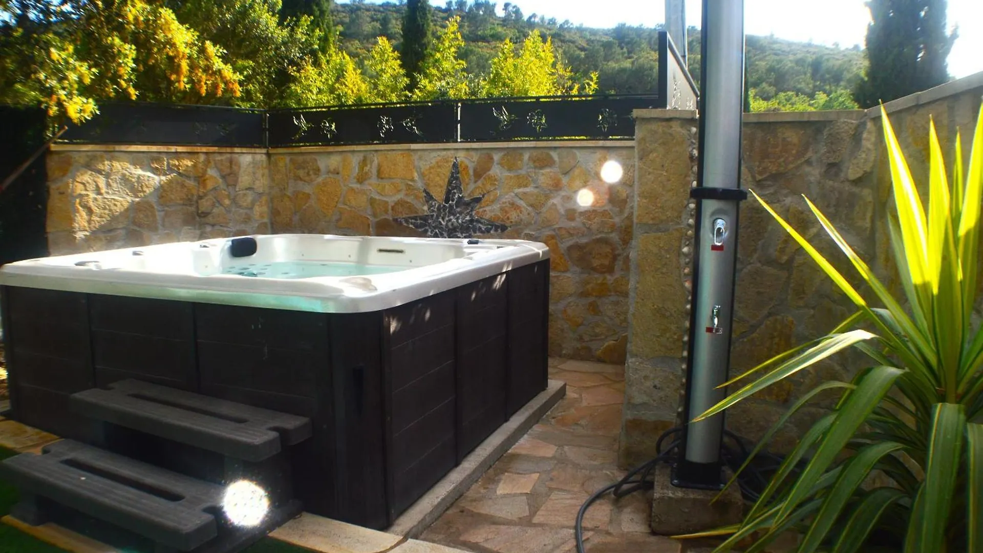 La Rose Des Vents Chambres D'Hotes & Spa Néoules